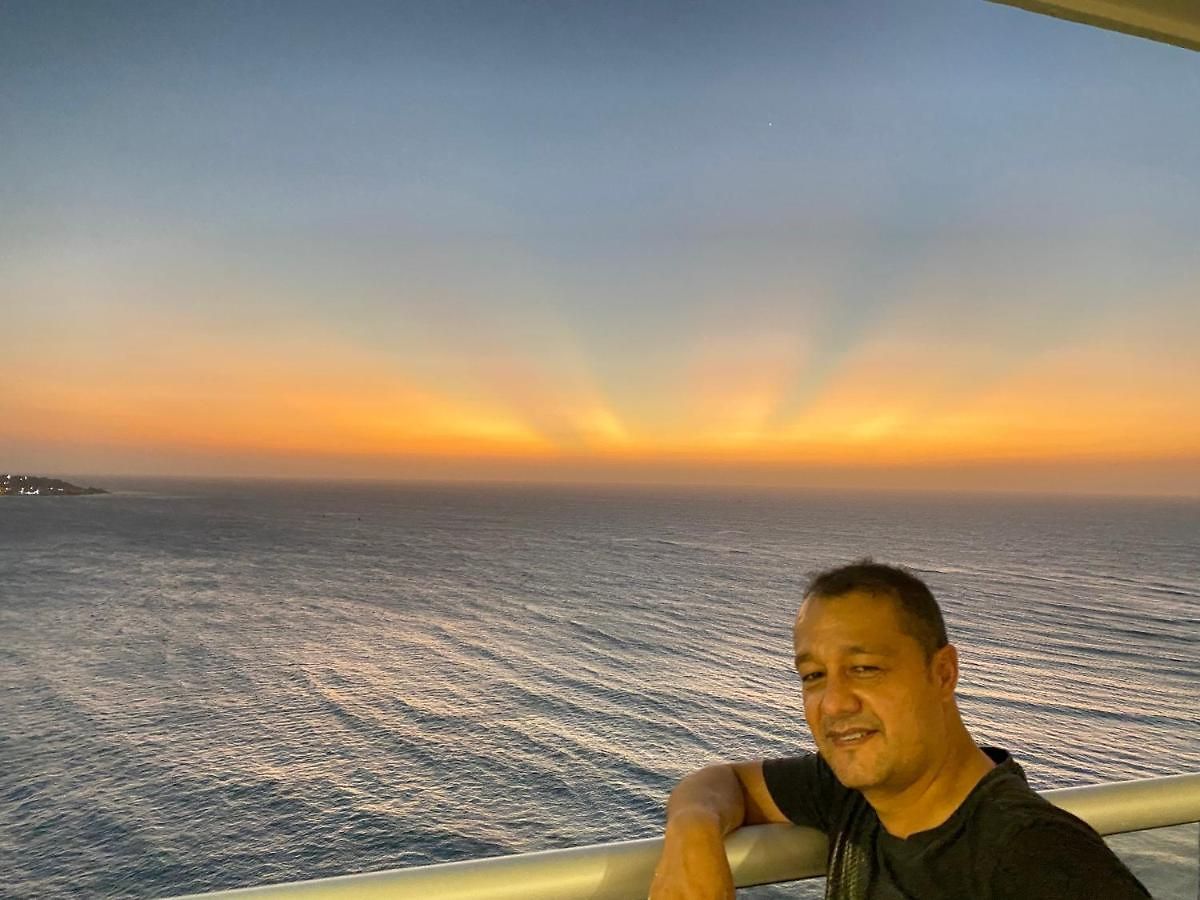 Espectacular Frente Al Mar Apartamento
