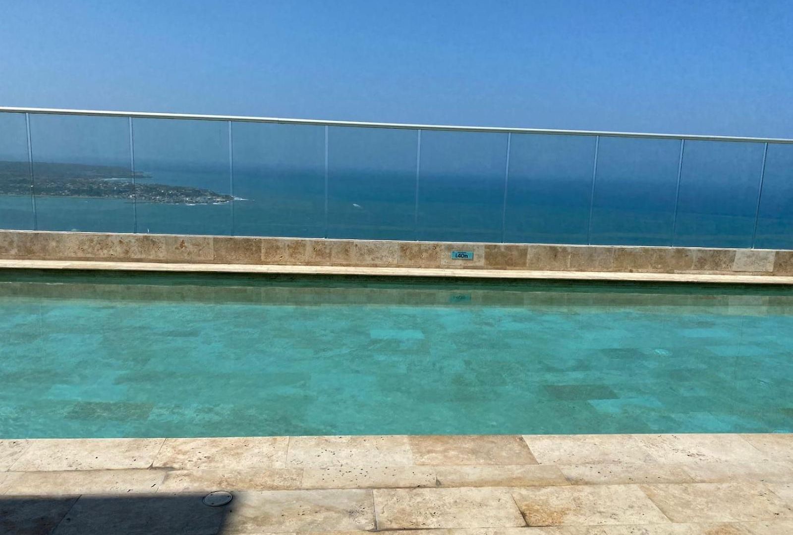 Espectacular Frente Al Mar Apartamento